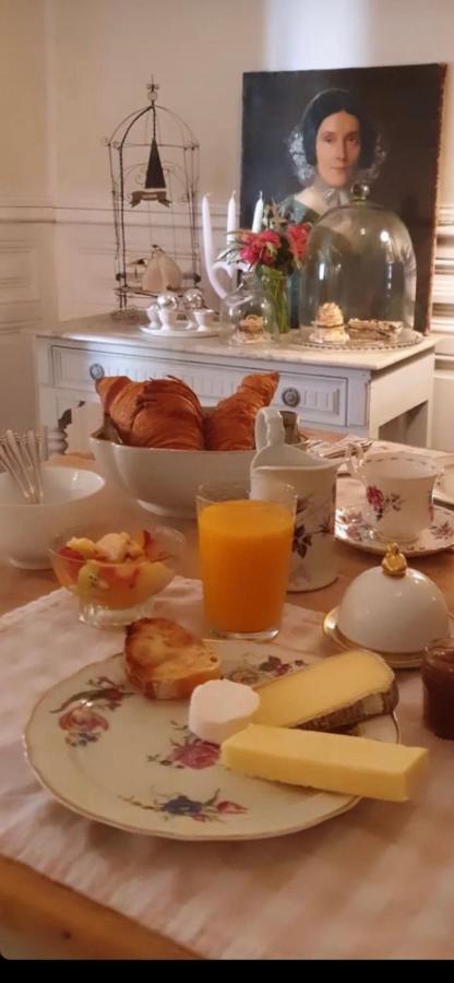Le Logis Blanc Bed&Breakfast Coursan Εξωτερικό φωτογραφία